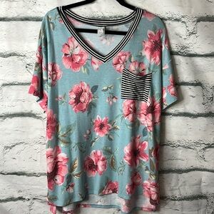 Honeyme V Neck Floral Top Size M NWOT